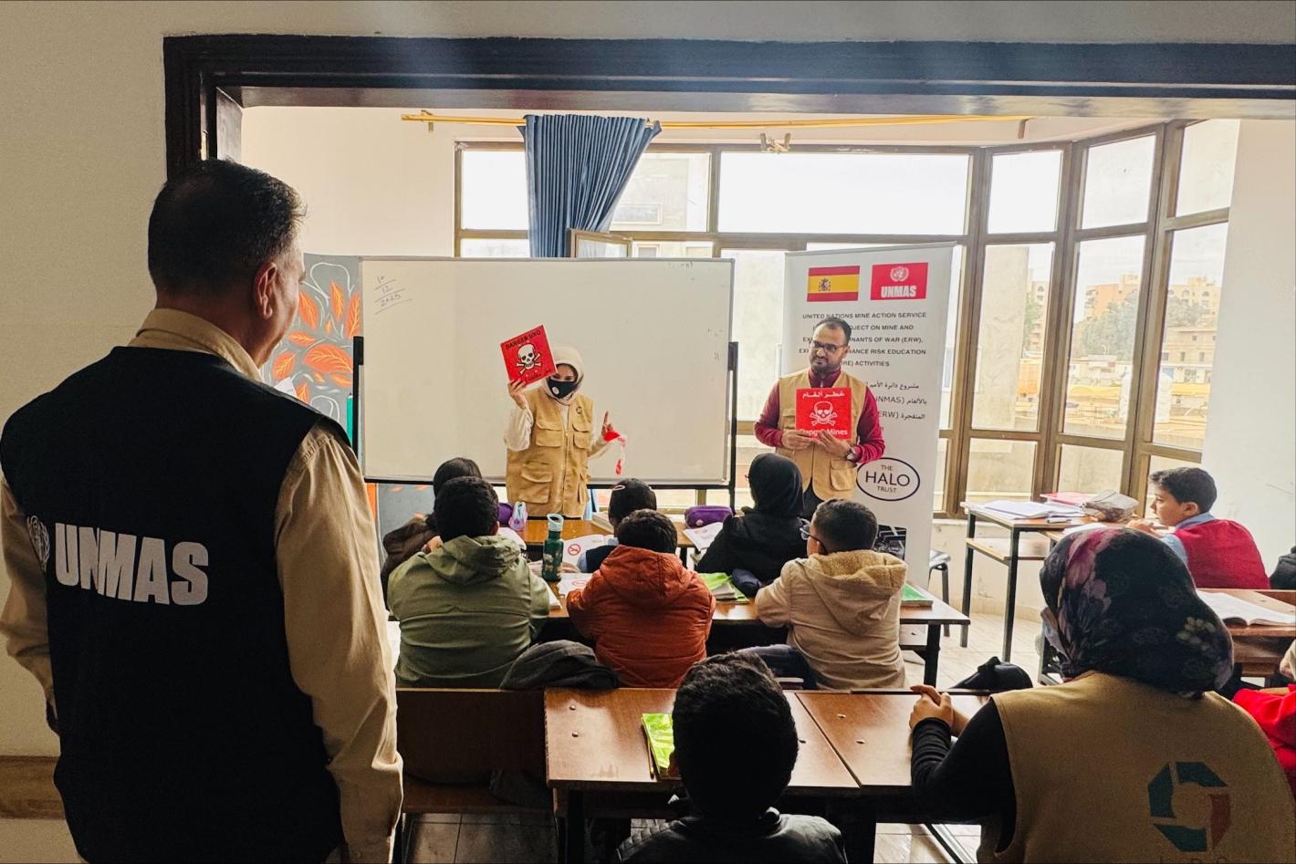 UNSMIL’s Mine Action Programme, together with its partners, the Libyan Mine Action Centre, the Libyan Peace Organization, and HALO Trust, delivered a risk education session at Hadaf Al Mareefa School in Salah Eddine, Tripoli