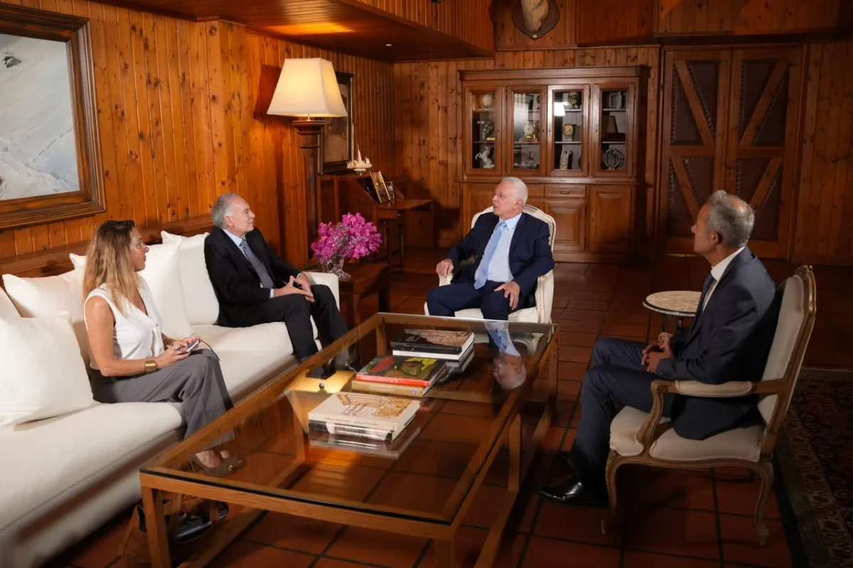Jean Arnault meets Sleiman Frangieh