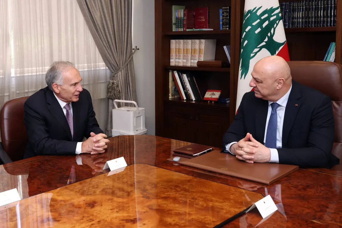 Jean Arnault, Officer in Charge of UNSCOL, meets President of the Republic of Lebanon General Joseph Aoun