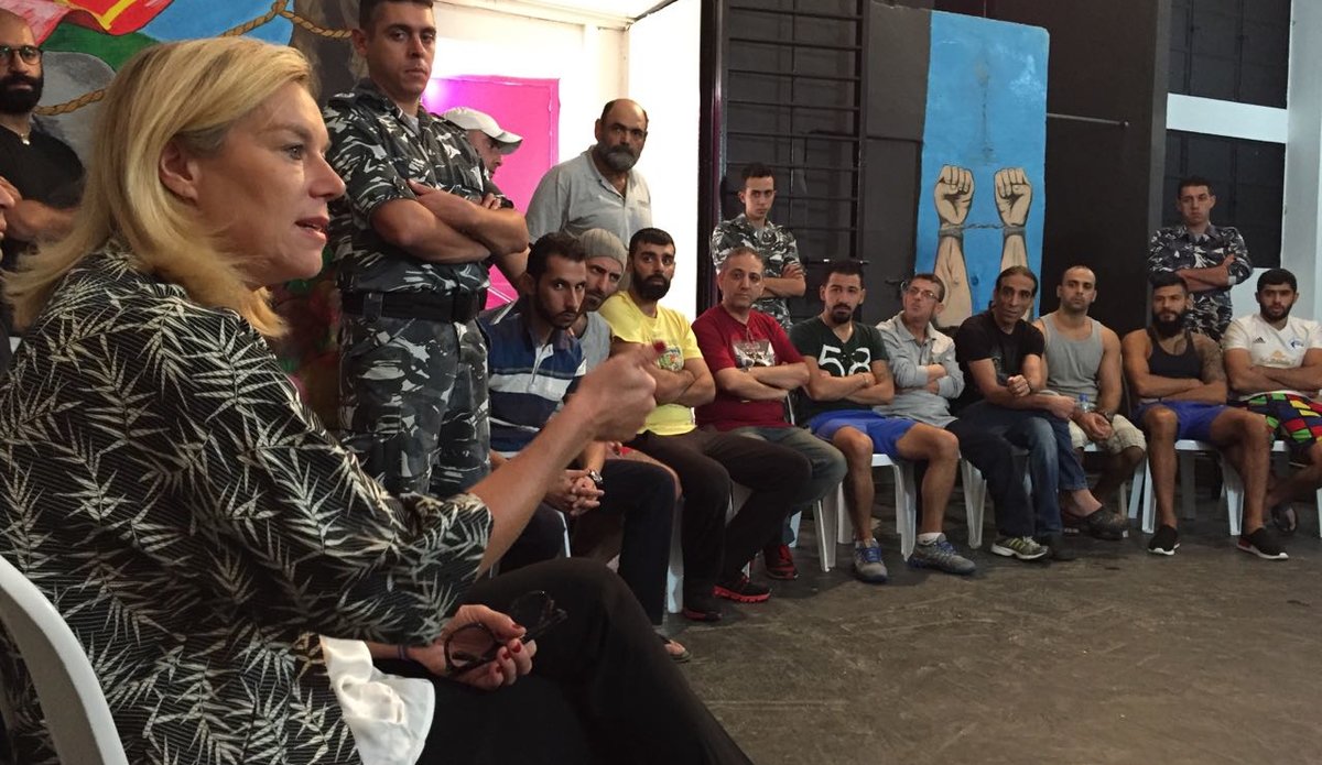 SCL Kaag attends drama therapy session at Roumieh prison