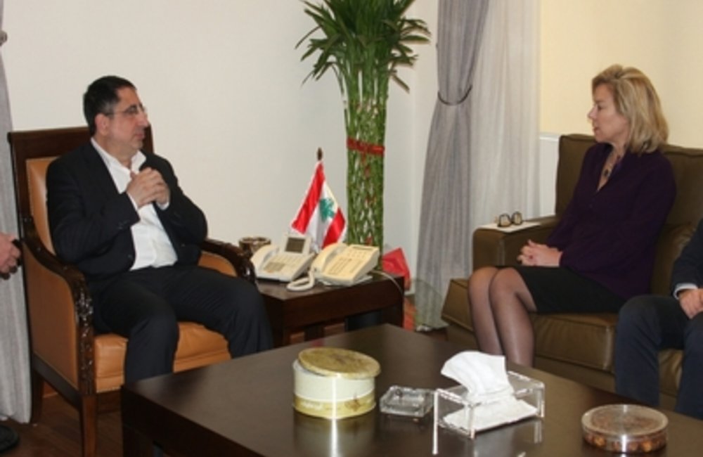 SCL Sigrid Kaag meets Lebanon Minister of Industry Hussein Hajj-Hassan (23 02 15)