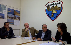 SCL Plumbly and UNHCR meet with local authorities in Sidon to discuss needs of Syrian refugees and local communities (09 04 13)
